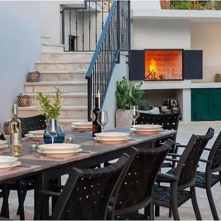 Διαμέρισμα Rustic Nina Tučepi