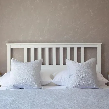 Rustic Nina Διαμέρισμα *